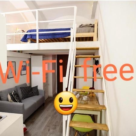 Central Guest House Наполи Екстериор снимка