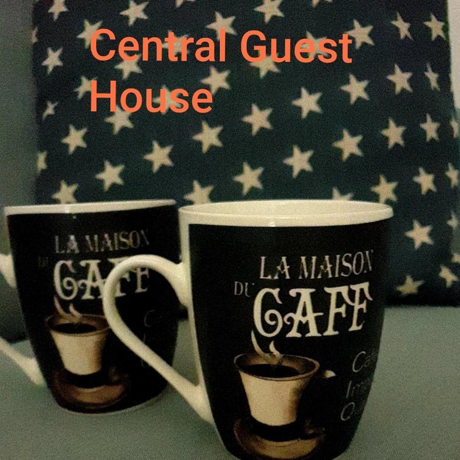 Central Guest House Наполи Екстериор снимка