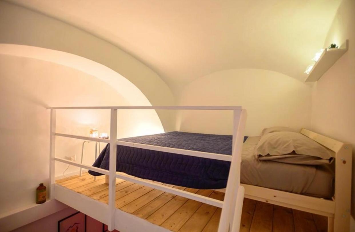 Central Guest House Наполи Екстериор снимка